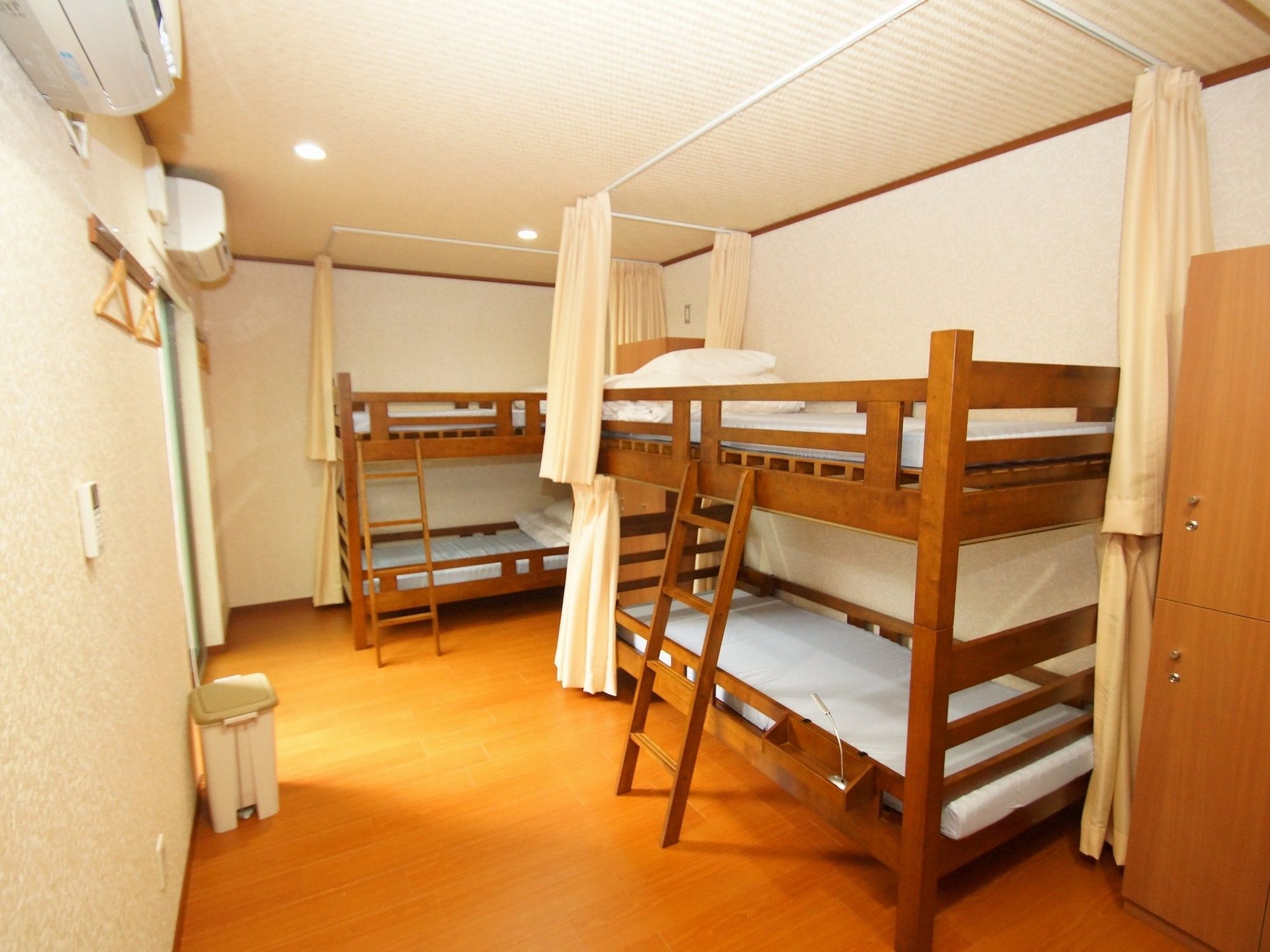 Guest House Na-No-Hana - Hostel, Caters To Women 교토 외부 사진